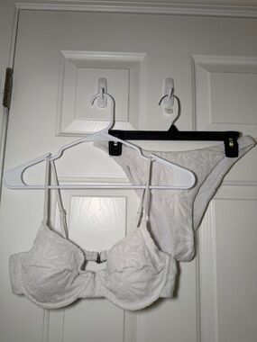 White Floral Textured Bikini Set